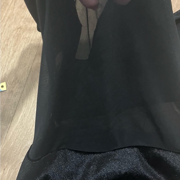 ROOM SERVICE-VELVET MESH CUT OUT DETAIL MINI DRESS - Picture 8 of 8